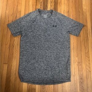Under Armour Men's Small Gray Performance Shirt